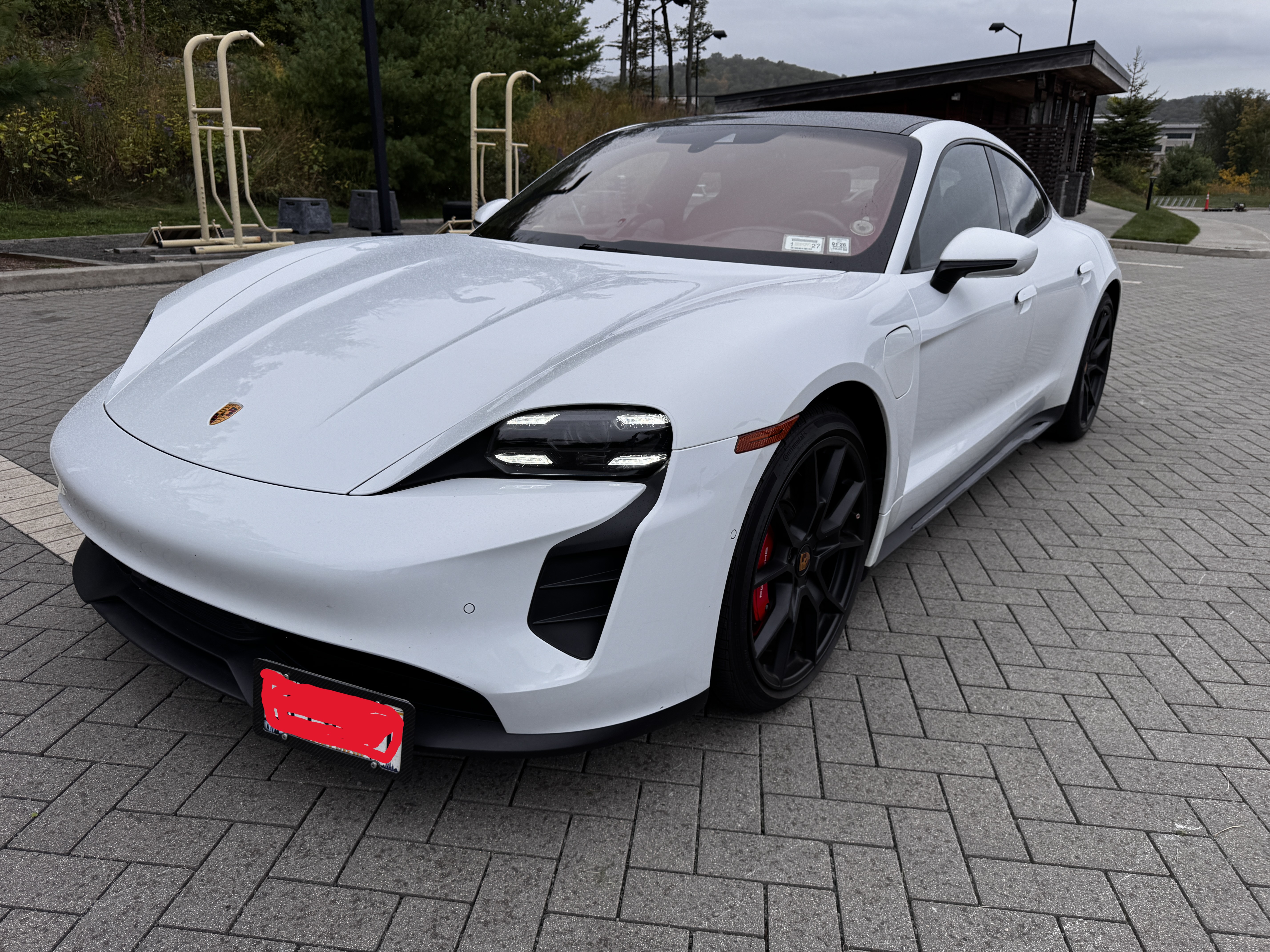 Used 2023 Porsche Taycan GTS AWD/4WD image 2