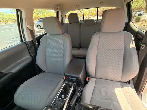 Used 2021 Toyota Tacoma SR5 RWD image 19