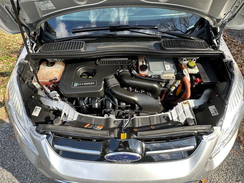 Used 2018 Ford C-MAX SE image 12