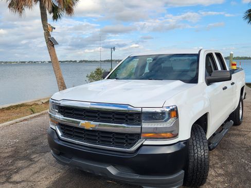 Used 2017 Chevrolet Silverado 1500 W/T image 5