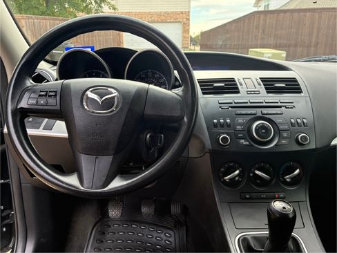 Used 2013 MAZDA MAZDA3 i SV image 11