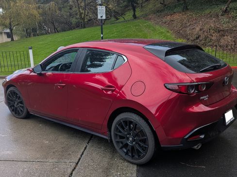 Used 2019 MAZDA MAZDA3 AWD Hatchback image 5