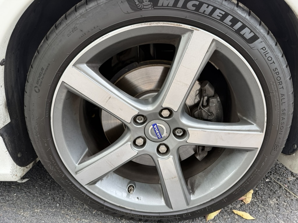 Used 2013 Volvo C30 T5 R-Design FWD image 29