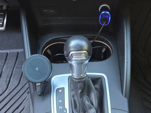 Used 2017 Audi A3 e-tron Premium Plus w/ Technology Package image 11