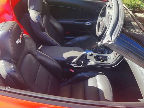 Used 2013 Chevrolet Corvette 427 w/ 1SB Preferred Equipment Group image 8