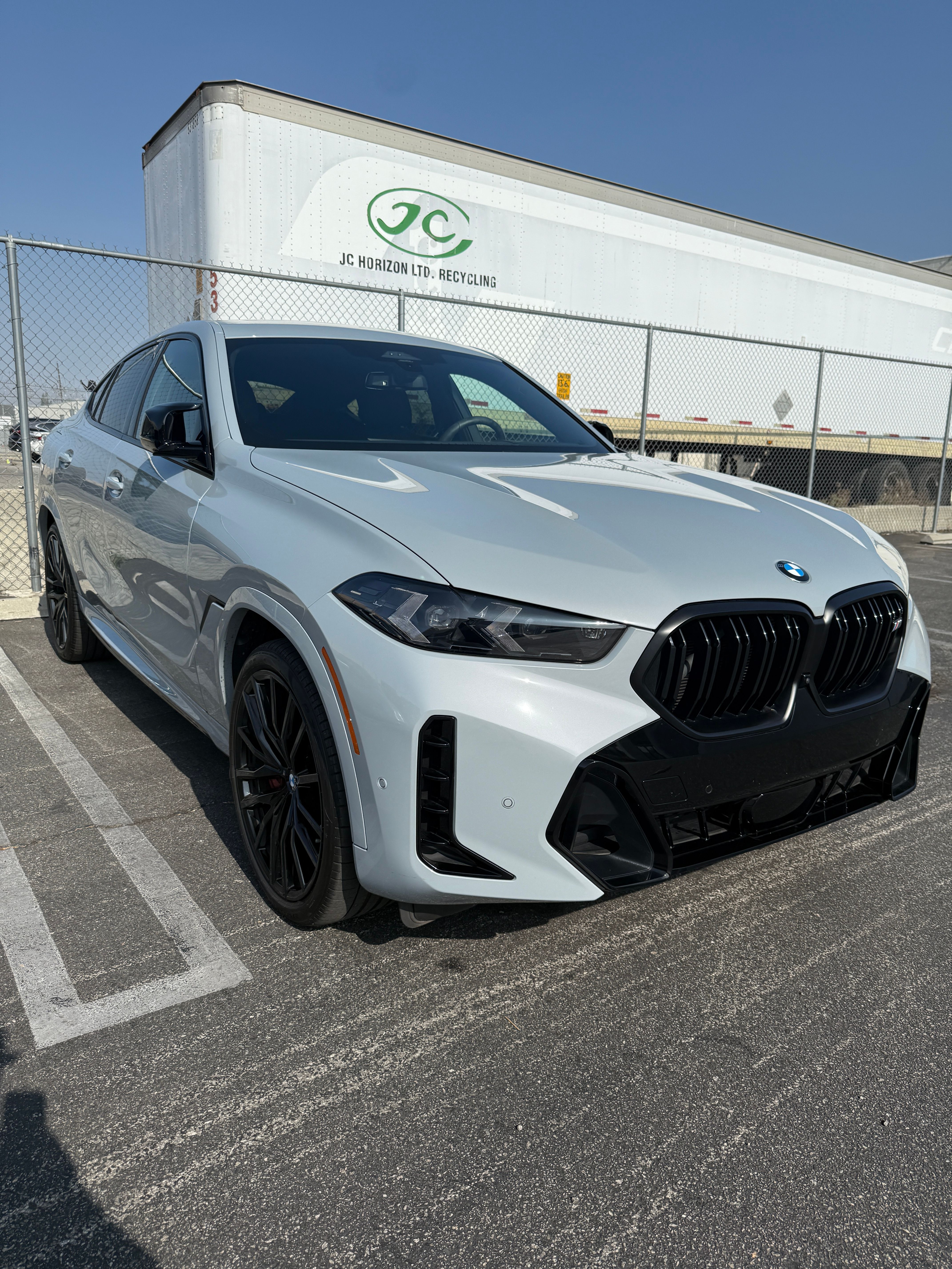 Used 2025 BMW X6 M60i w/ Executive Package AWD/4WD image 1