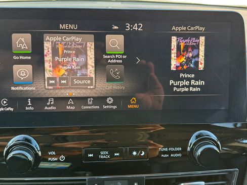 Used 2023 Nissan Armada SL image 26