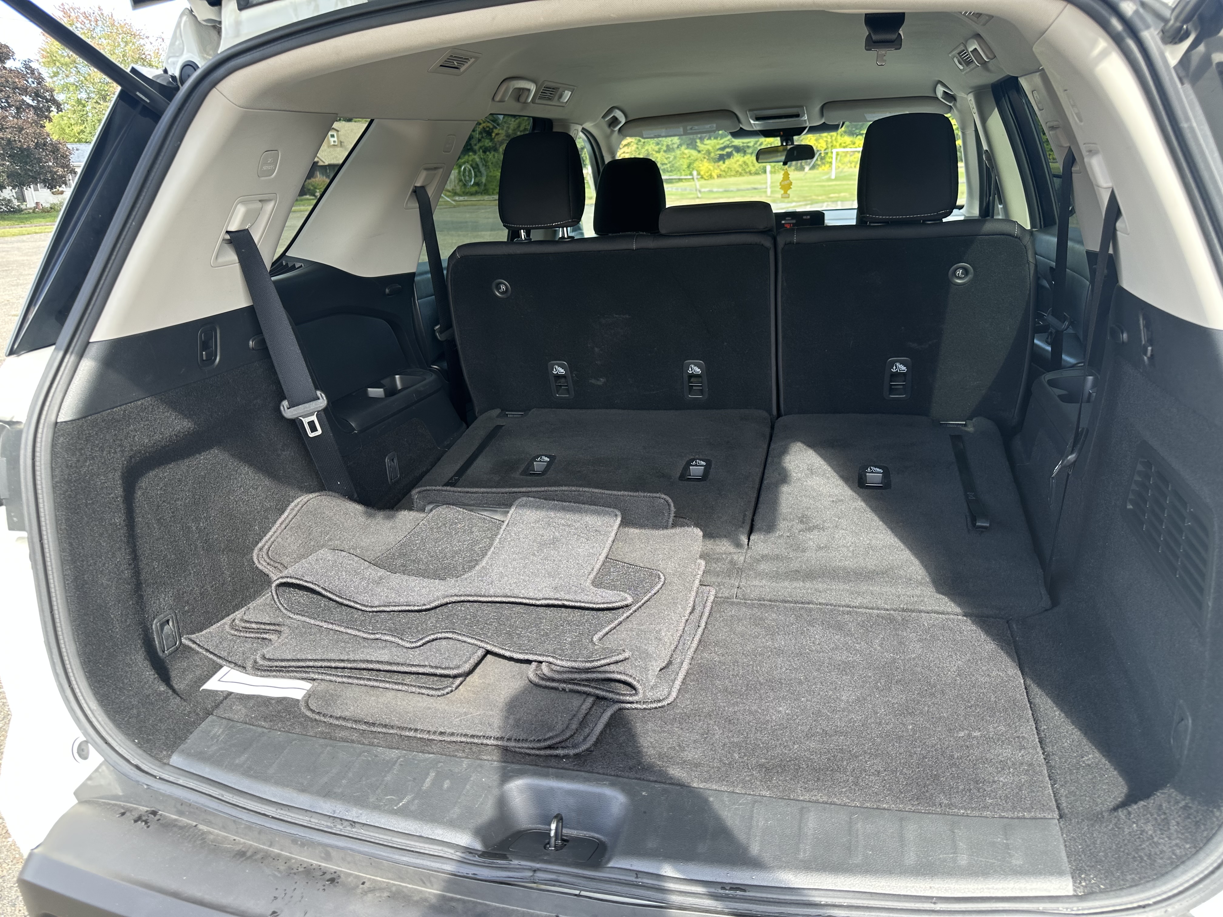 Used 2024 Nissan Pathfinder S AWD/4WD image 13