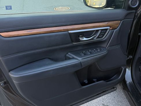 Used 2017 Honda CR-V EX-L image 16