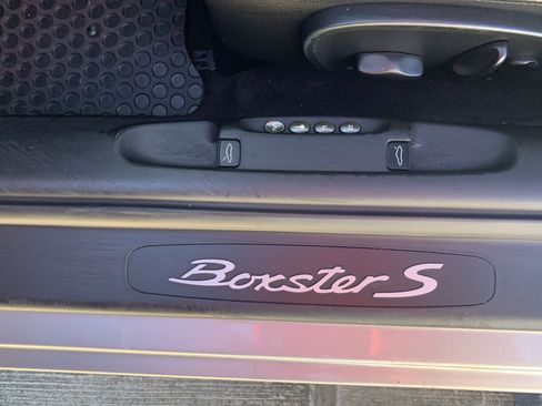 Used 2002 Porsche Boxster S image 10