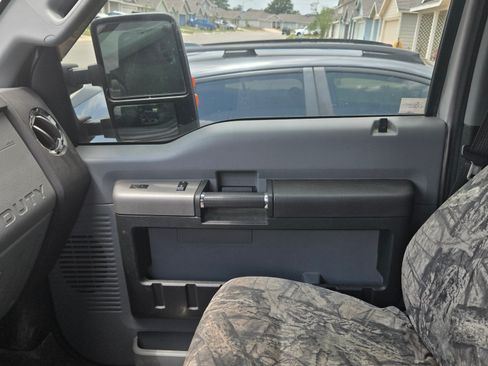 Used 2016 Ford F350 XLT w/ XLT Premium Package image 11