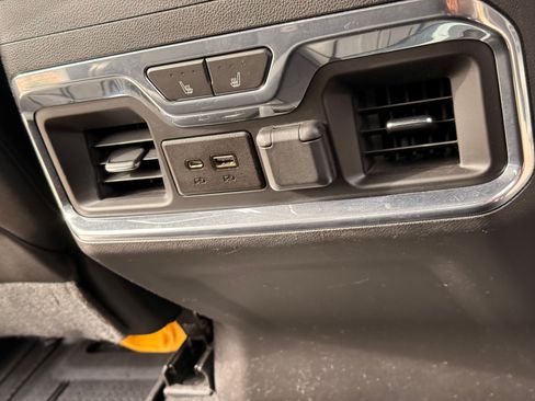 Used 2019 Chevrolet Silverado 1500 LTZ w/ LTZ Plus Package image 11