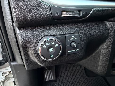 Used 2015 Chevrolet Traverse LTZ image 13