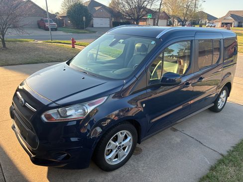 Used 2014 Ford Transit Connect Titanium image 2