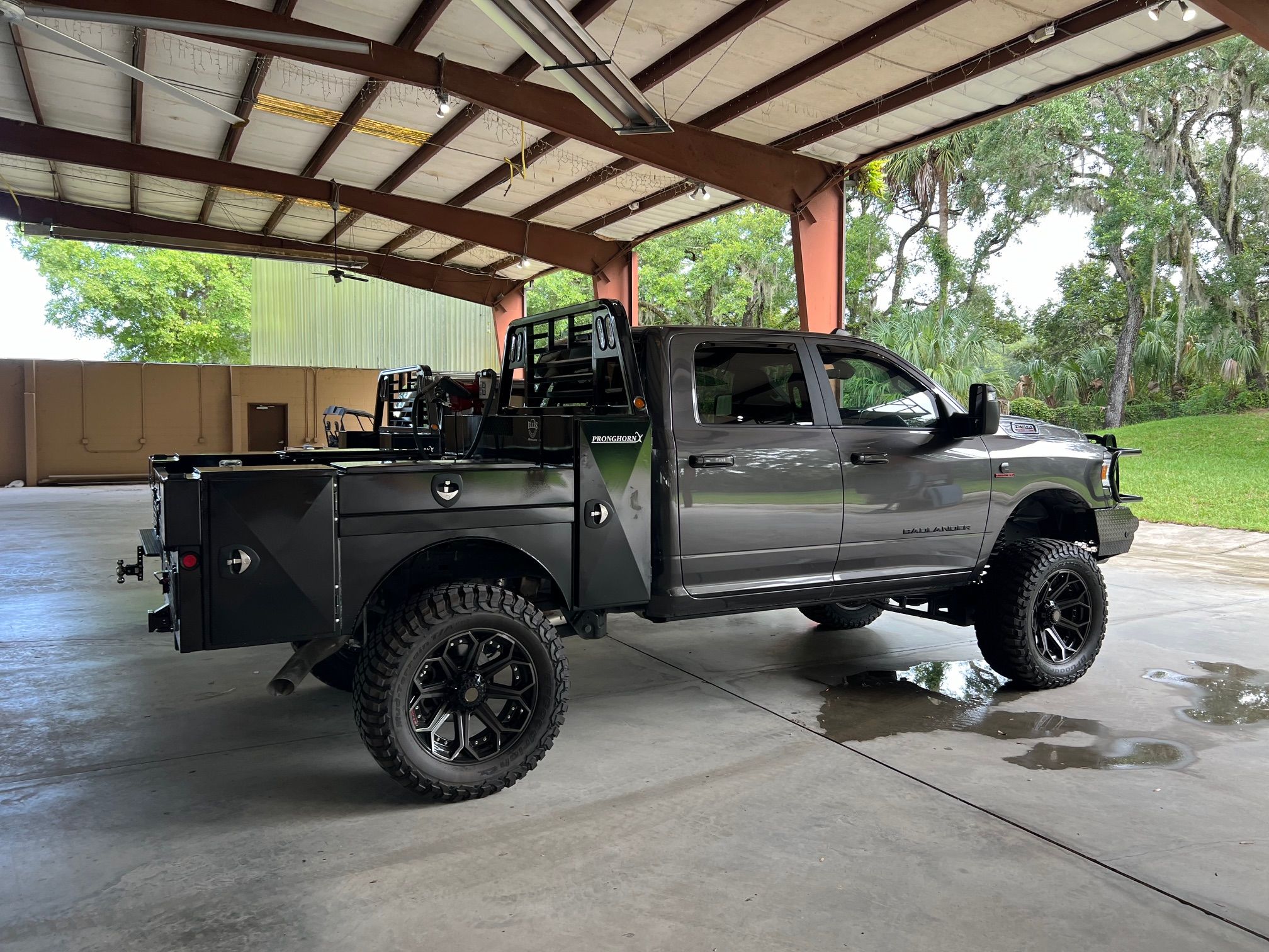 Used 2023 RAM 2500 Big Horn w/ Level B Equipment Group AWD/4WD image 1