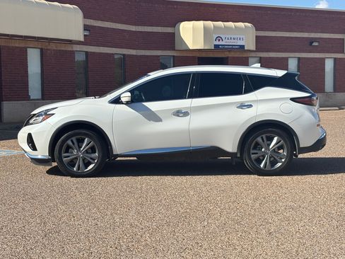 Used 2020 Nissan Murano Platinum w/ Cargo Package FWD image 2