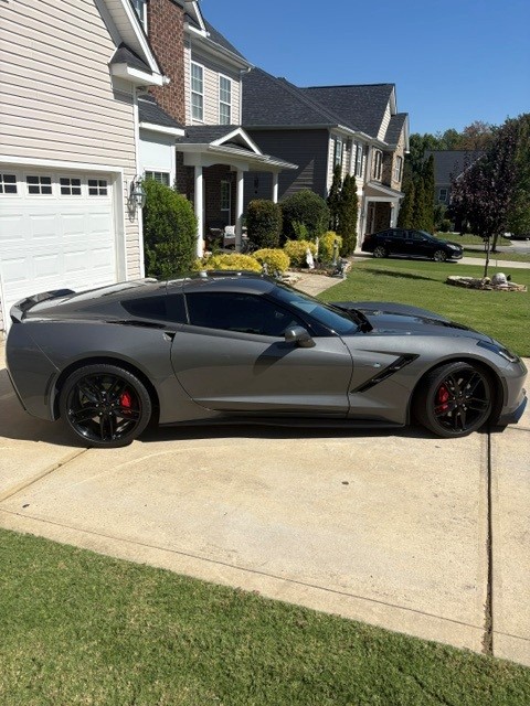 Used 2016 Chevrolet Corvette Stingray Coupe w/ 3LT Preferred Equipment Group RWD image 4