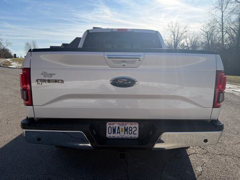 Used 2016 Ford F150 Lariat w/ Equipment Group 502A Luxury image 5