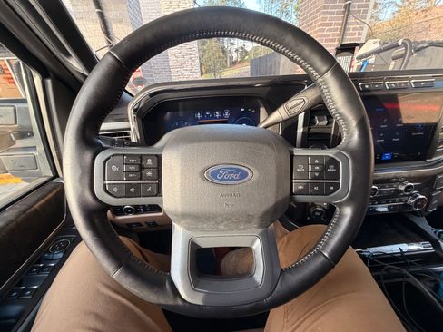 Used 2024 Ford F350 Lariat w/ Lariat Ultimate Package image 15