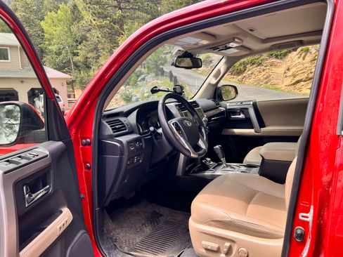 Used 2023 Toyota 4Runner Limited image 4