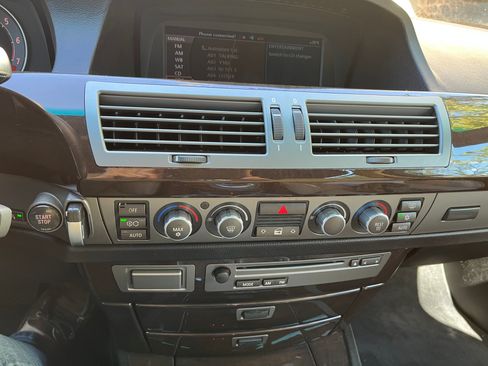 Used 2008 BMW 750Li image 22