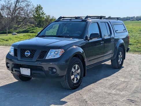Used 2011 Nissan Frontier PRO-4X w/ Pro-4x Luxury Pkg AWD/4WD image 17
