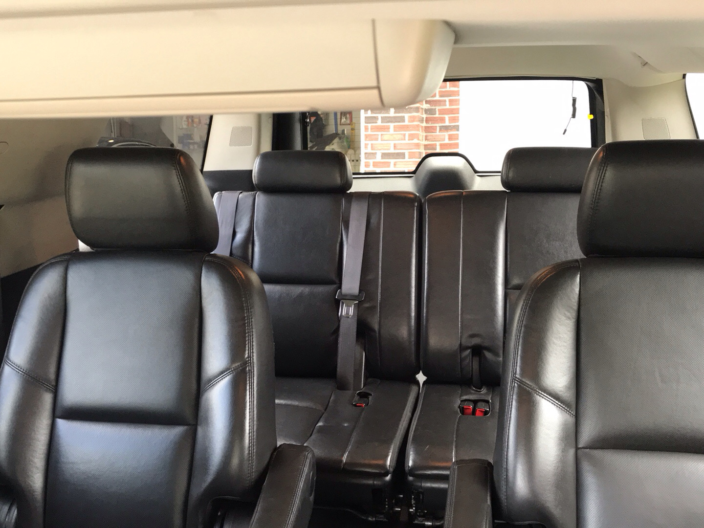 Used 2011 GMC Yukon XL Denali AWD/4WD image 4