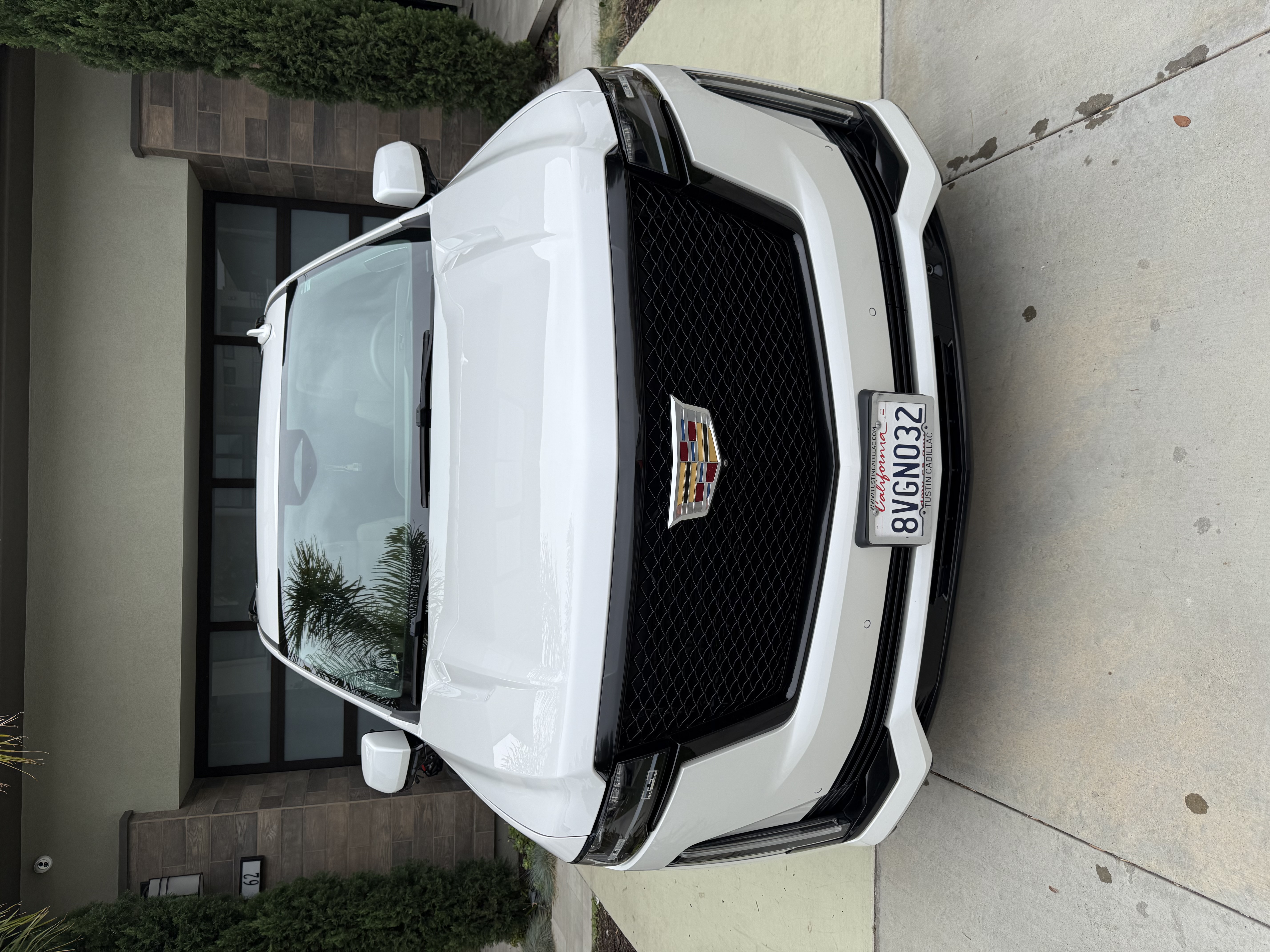 Used 2021 Cadillac Escalade ESV Sport Platinum AWD/4WD image 1