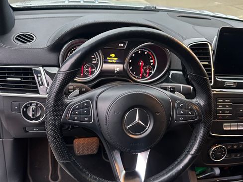 Used 2017 Mercedes-Benz GLS 450 4MATIC image 15