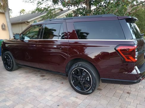 Used 2024 Ford Expedition Max Limited RWD image 2