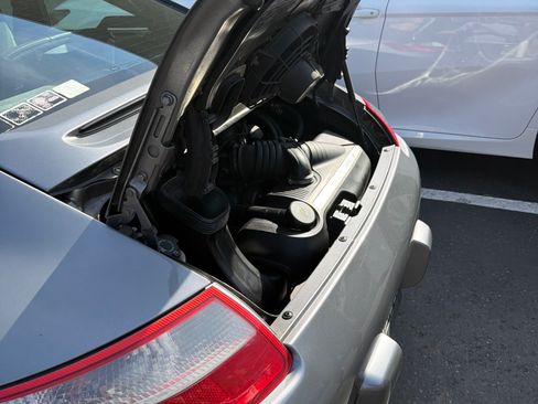 Used 2005 Porsche 911 Carrera image 17