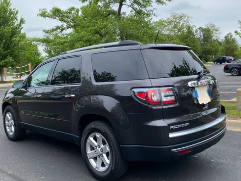 Used 2016 GMC Acadia SLE FWD image 5