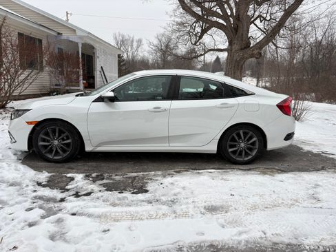 Used 2019 Honda Civic EX image 11