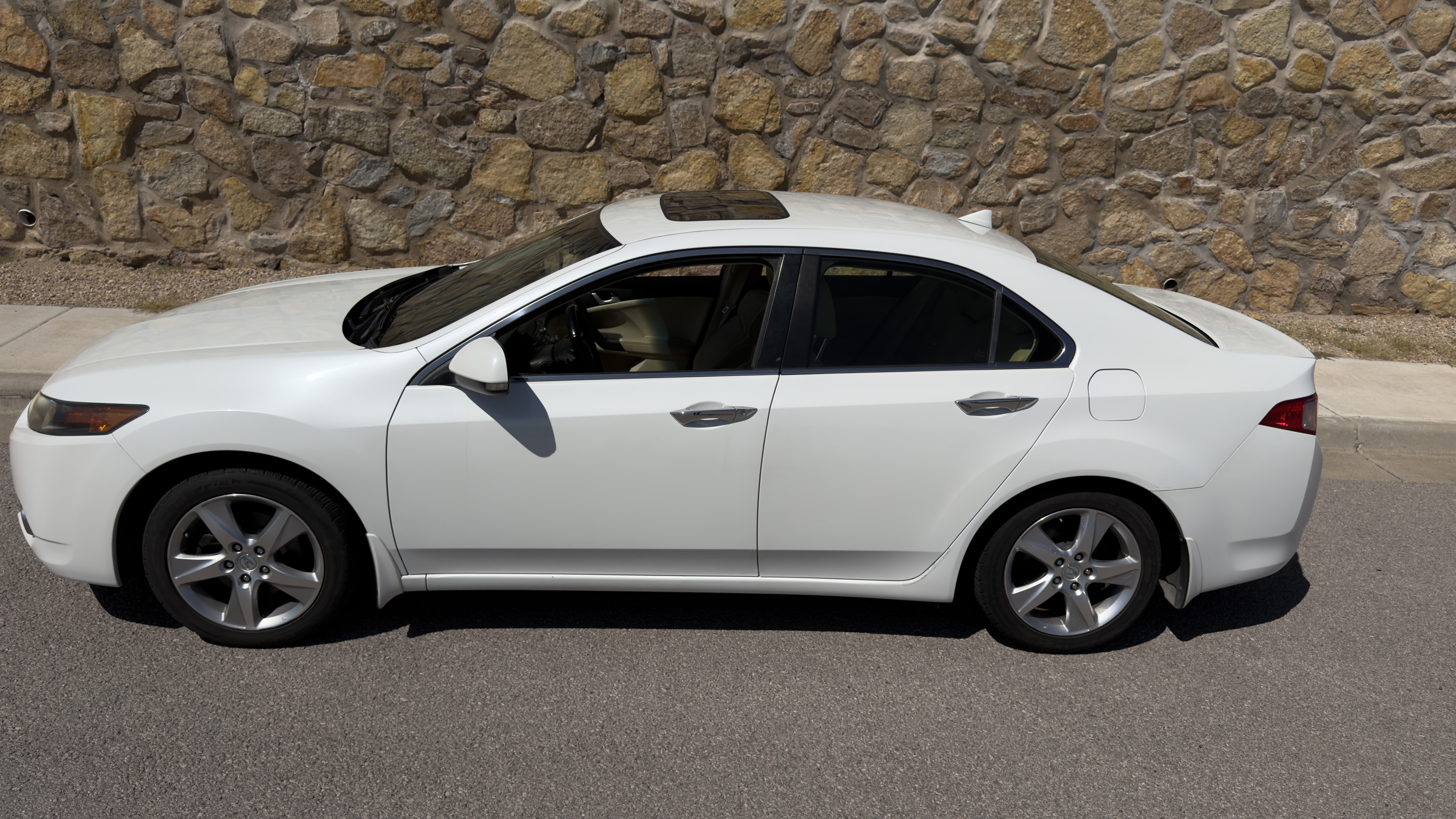Used 2012 Acura TSX Sedan FWD image 4
