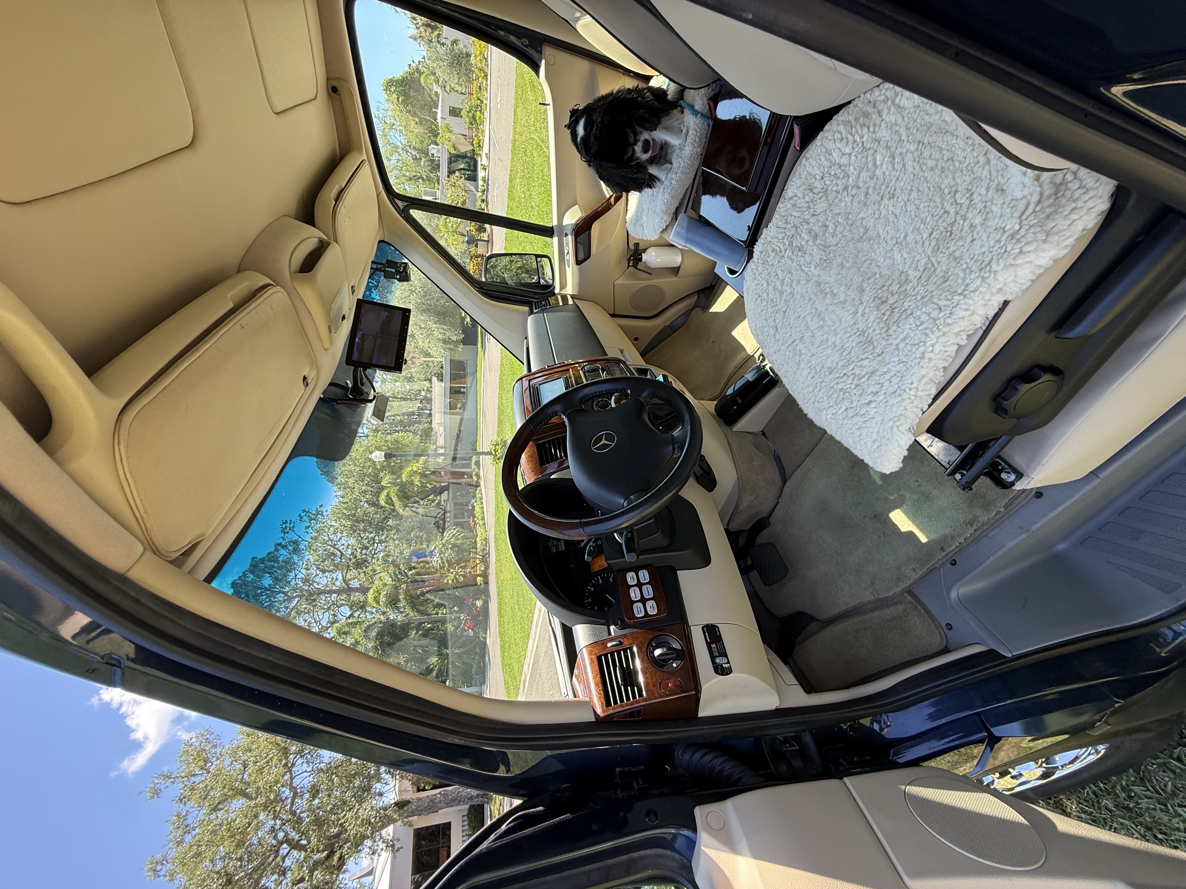 Used 2014 Mercedes-Benz Sprinter 2500 image 24