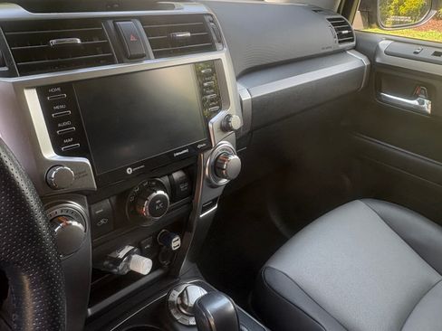 Used 2024 Toyota 4Runner SR5 Premium w/ Moonroof Package AWD/4WD image 17