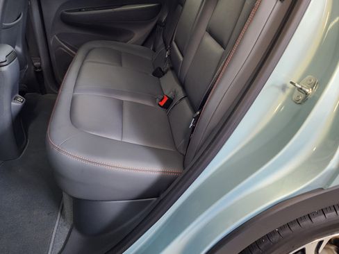 Used 2019 Chevrolet Bolt Premier w/ Infotainment Package image 15