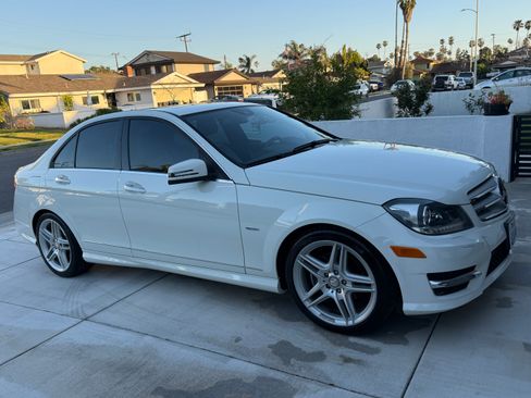 Used 2012 Mercedes-Benz C 250 Sedan image 11