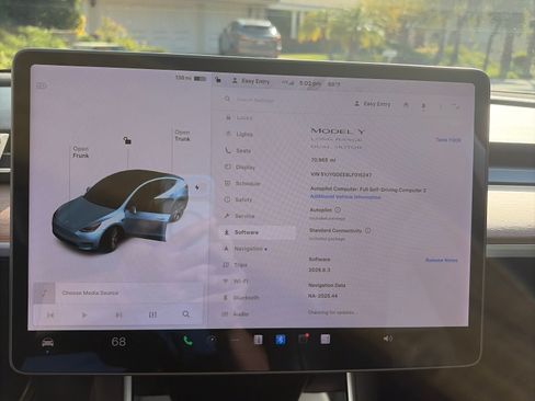 Used 2020 Tesla Model Y Long Range image 13