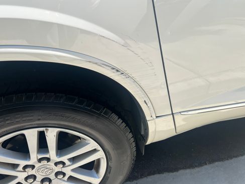 Used 2015 Buick Enclave Convenience FWD image 16