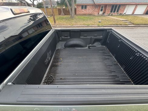 Used 2011 Ford F150 XLT w/ XLT Chrome Pkg image 12