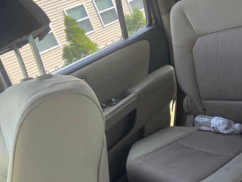 Used 2014 Honda Pilot EX image 4