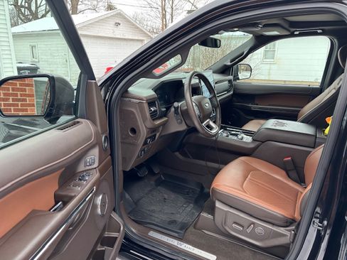 Used 2023 Ford Expedition King Ranch image 5