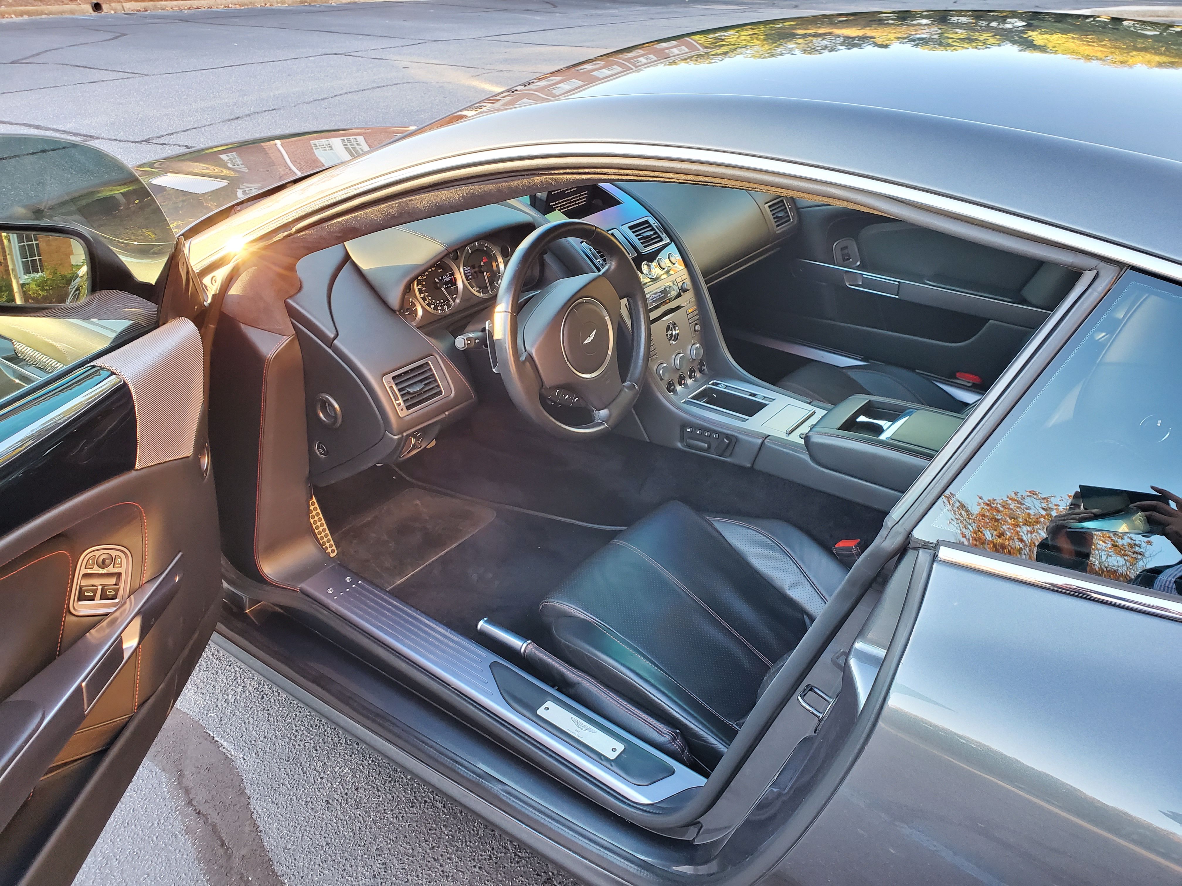 Used 2008 Aston Martin DB9 Coupe RWD image 6