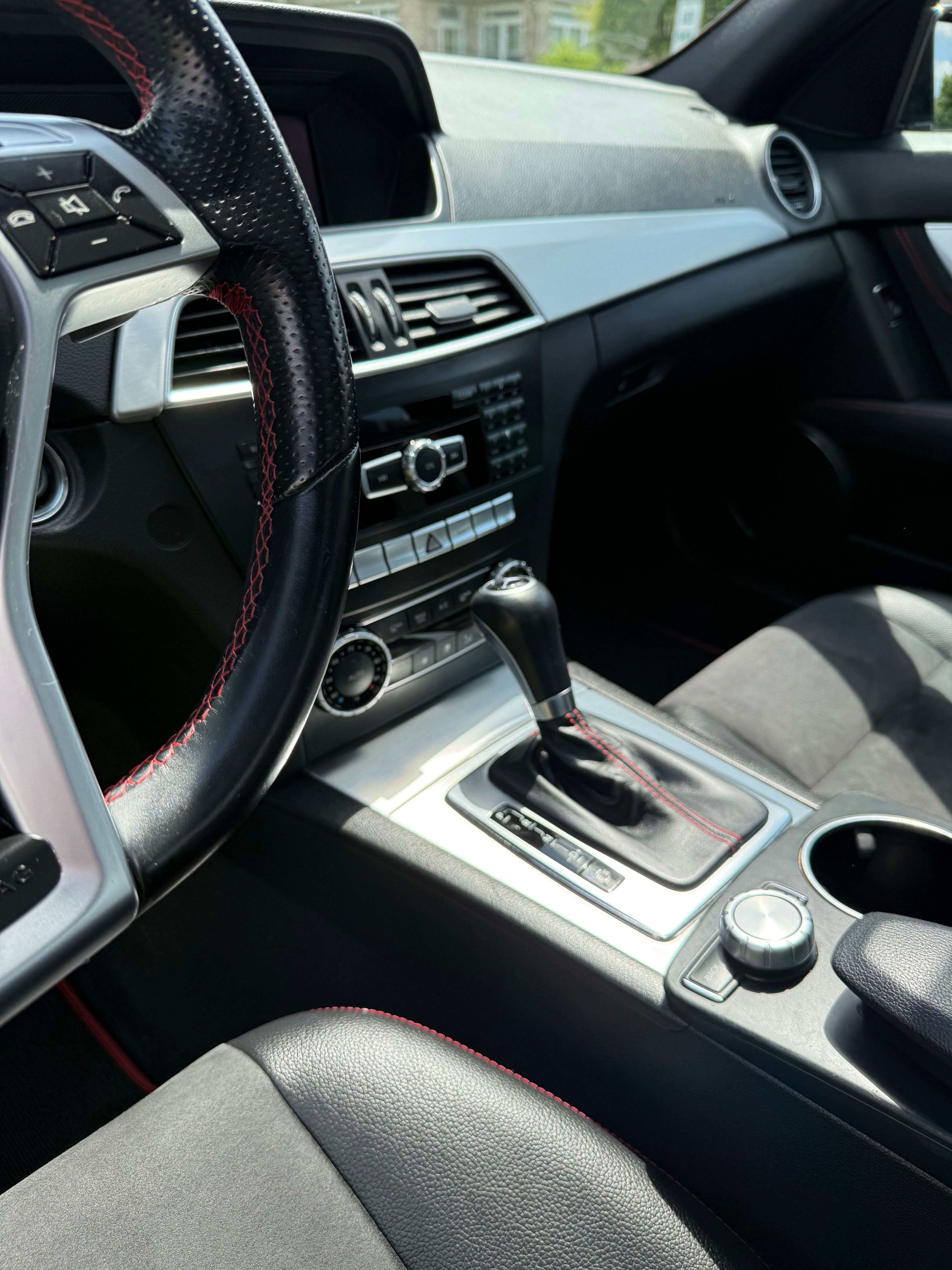 Used 2013 Mercedes-Benz C 300 4MATIC Sedan image 12