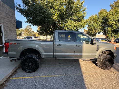 Used 2019 Ford F350 Platinum w/ Platinum Ultimate Package image 6