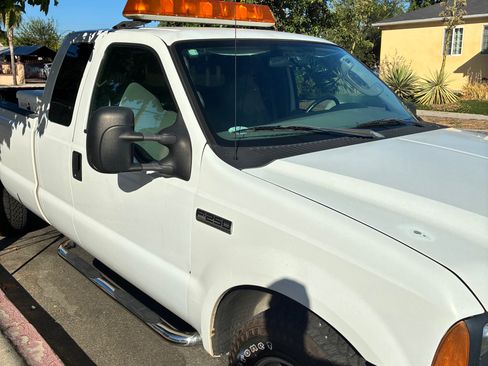 Used 2006 Ford F250 XL RWD image 10