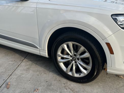 Used 2017 Audi Q7 3.0T Premium Plus w/ Premium Plus Package image 9