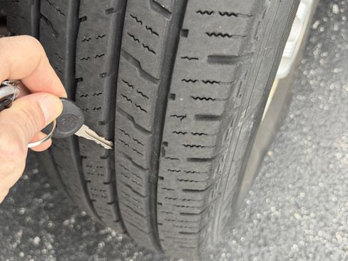 Used 2014 GMC Savana 3500 image 12