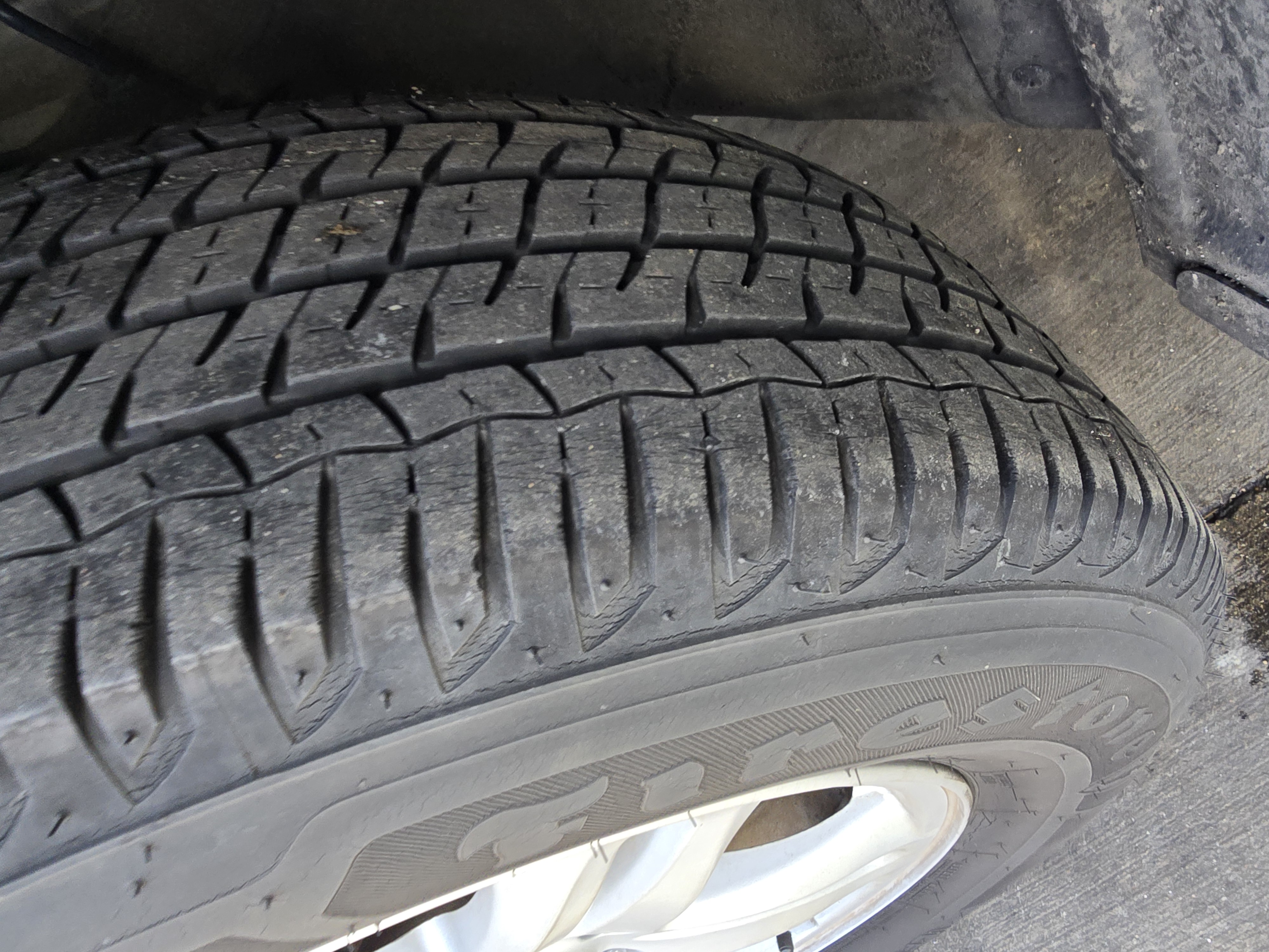 Used 2010 Hyundai Santa Fe GLS FWD image 22